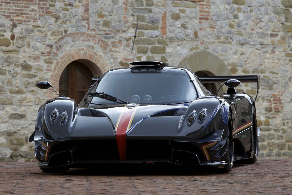 Is de Pagani Zonda Revolucion echt de laatste?