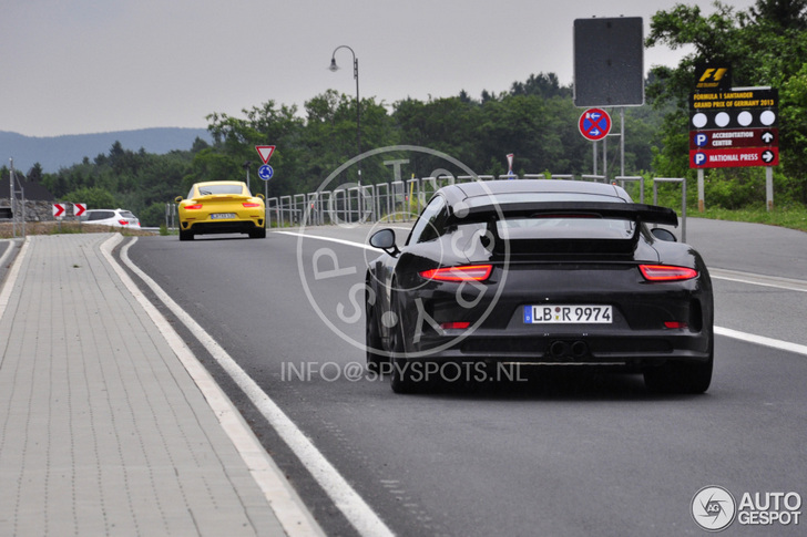 First sign of life of the Porsche 991 GT2