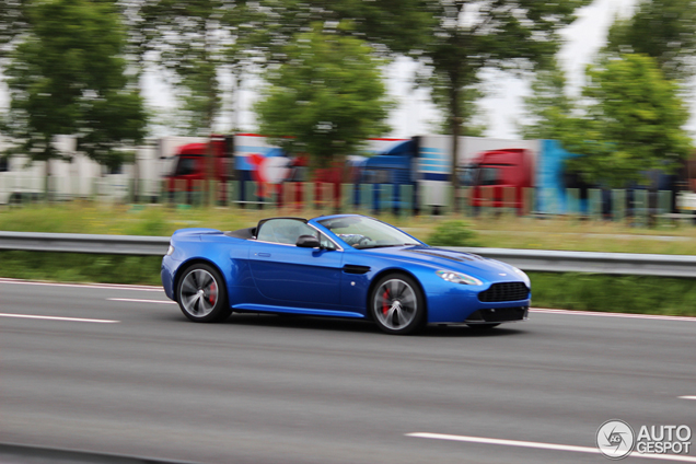 Spot van de dag: Aston Martin V12 Vantage Roadster