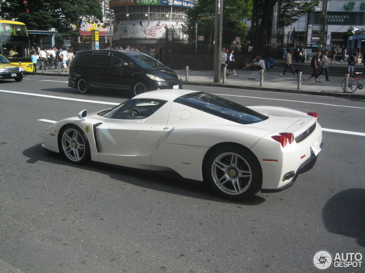 Spotted: unique white Ferrari Enzo Ferrari