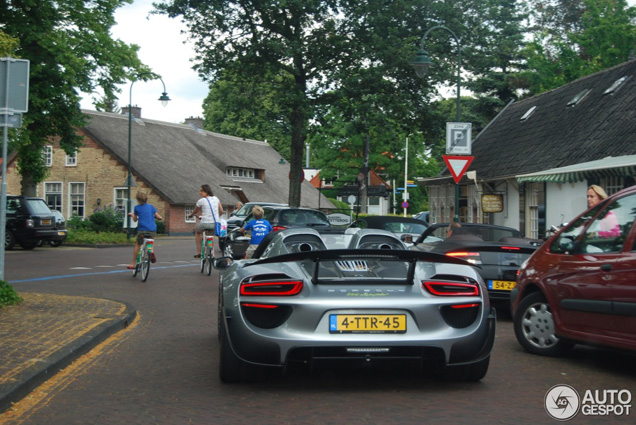 Spot van de dag: Porsche 918 Spyder in Laren