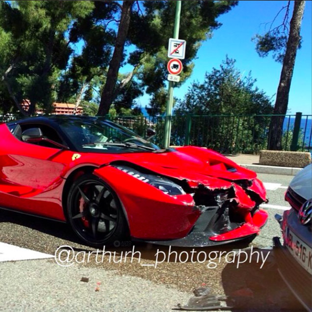 Eerste LaFerrari crash is een feit in Monaco [UPDATE]