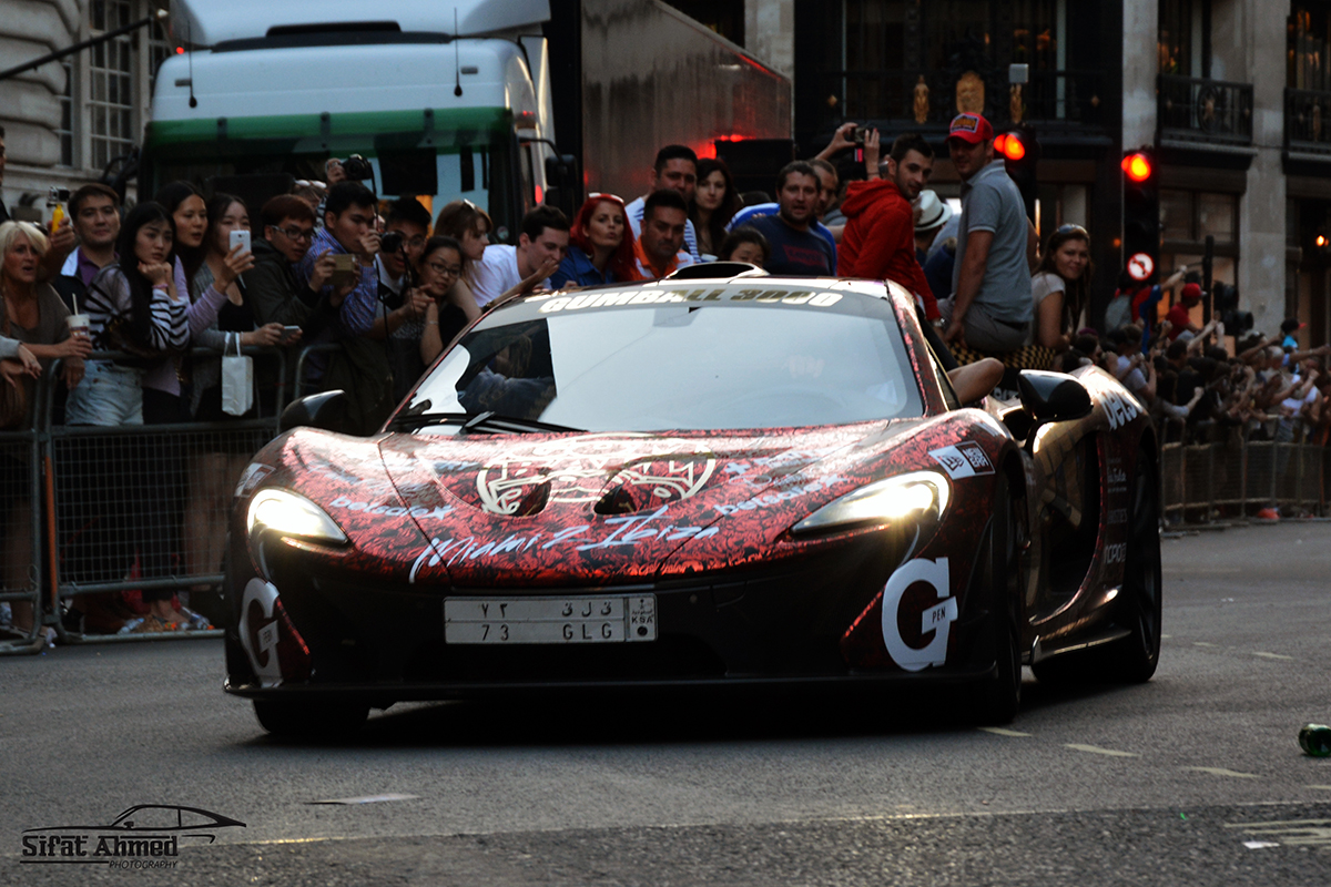 Gumball 3000 op Londen's Regent Street
