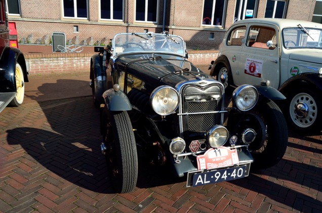 Evenement: oldtimerrally Veendam