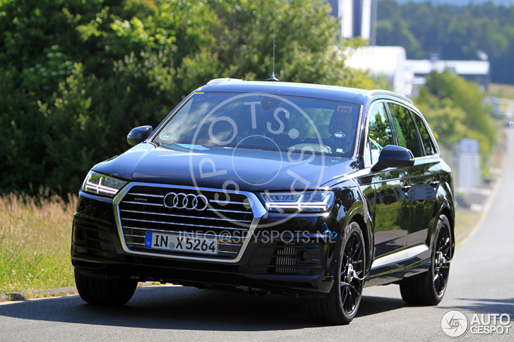 Audi SQ7 maakt succesvolle rondes over de Ring