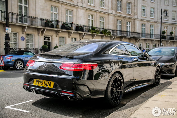 Pijlsnelle S 65 Coupe is sinister in Londen