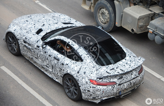 Spyshots: Mercedes-AMG GT R neemt langzaam productie uiterlijk aan