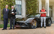 Ferrari California T Handling Speciale levert ontbijt in stijl