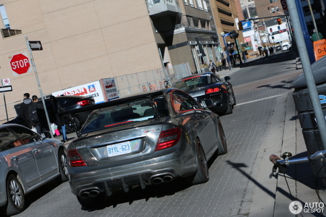 Een echte Amerikaanse C 63 AMG gespot