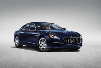 Maserati Quattroporte in nieuw maatpak gehesen