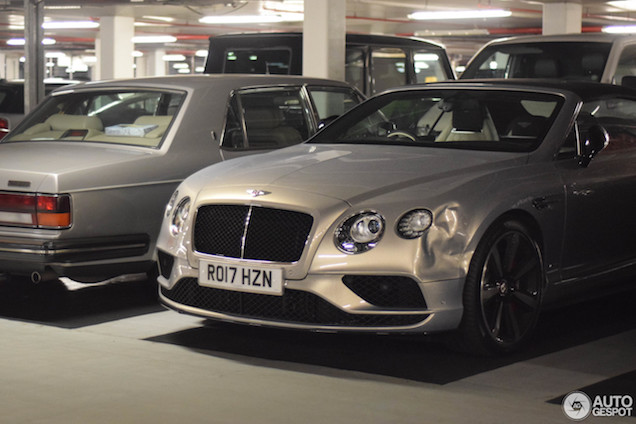 Bentley Continental GTC V8 heeft een opdoffer gehad