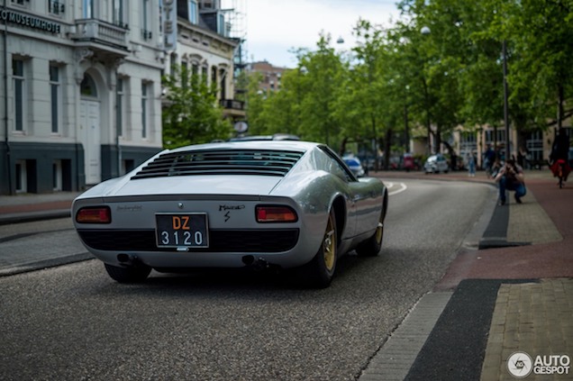 Spot van de dag: Lamborghini Miura P400 S