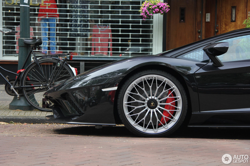 Spot van de dag: Lamborghini Aventador S Roadster
