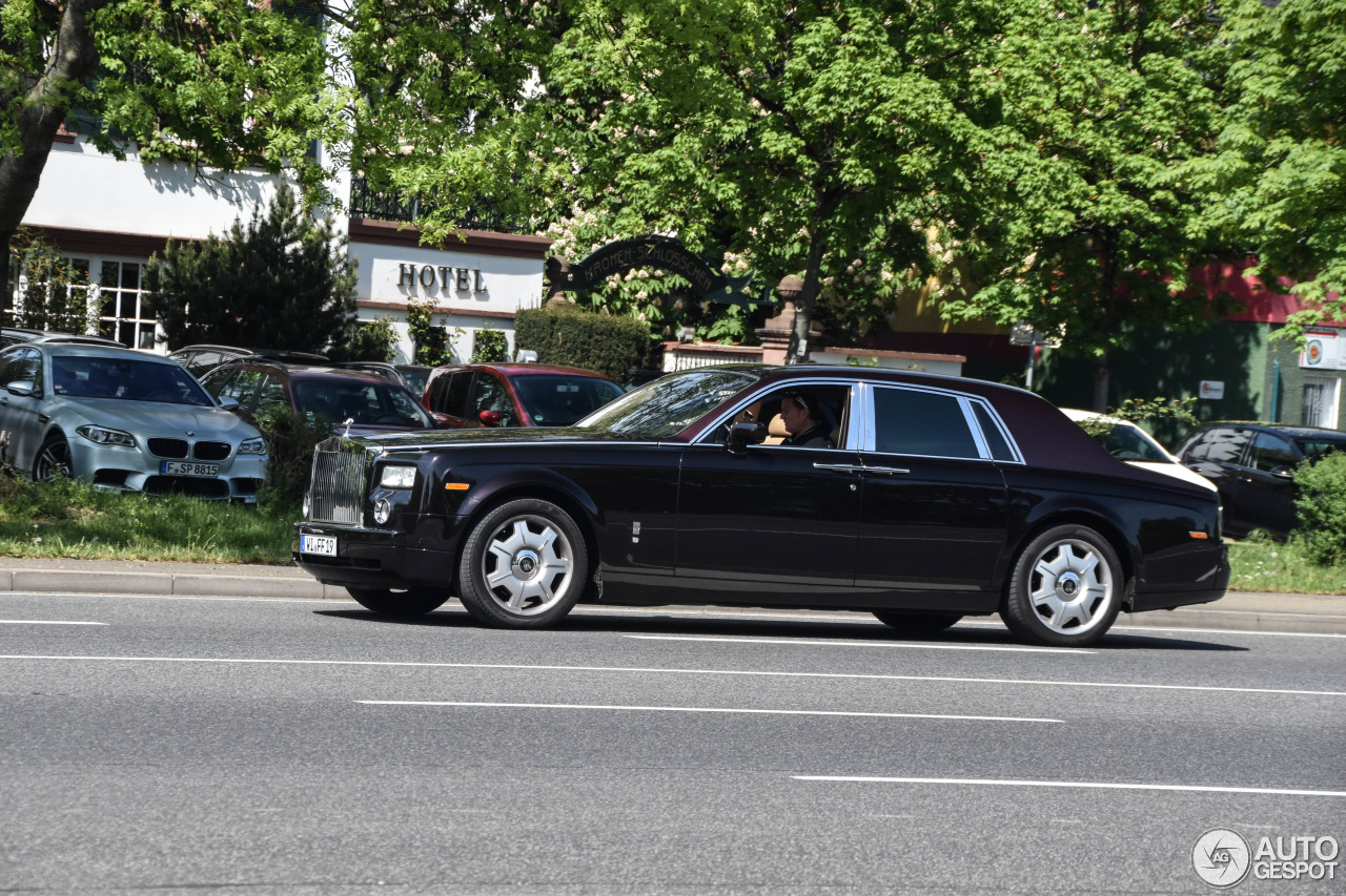 Rolls-Royce Phantom komt nog goed voor de dag