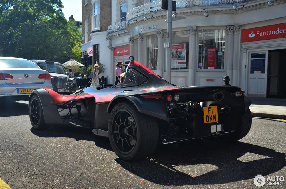 享受一人世界：BAC Mono