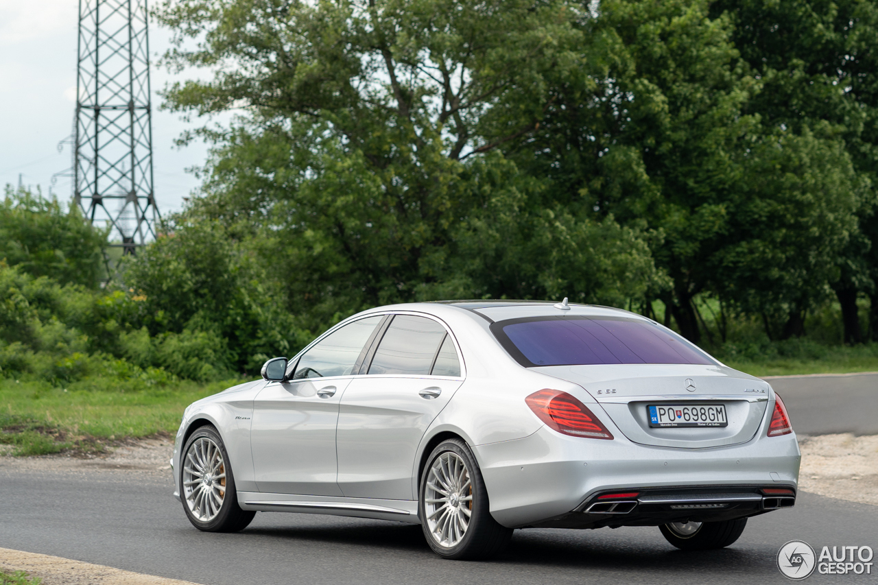 马赛地AMG S 65到访匈牙利最平穷的小镇
