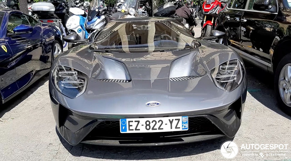 Fast Friday: Ford GT in Parijs