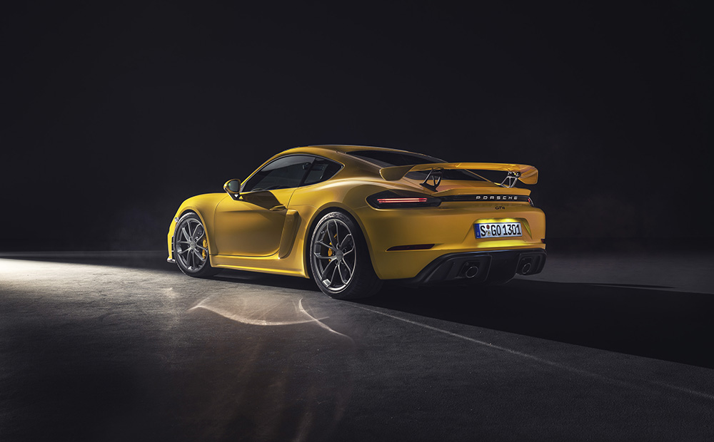 Porsche 718 Spyder and 718 Cayman GT4 with six cylinders!