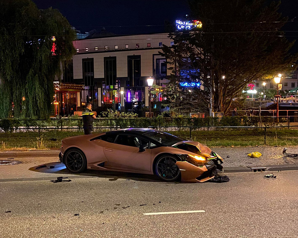 Dave Roelvink rijdt Lamborghini Huracán plat