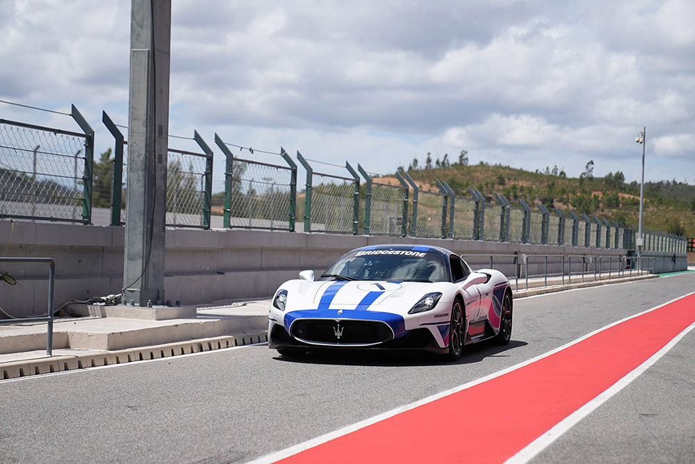 Bridgestone lanceert Potenza Race in Portugal, wij waren erbij