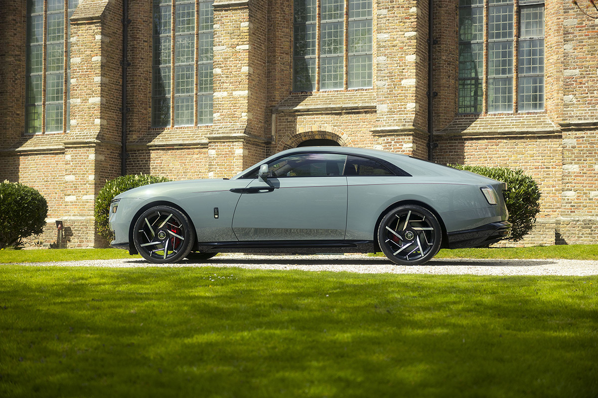Gereden: Rolls-Royce Spectre Black Badge