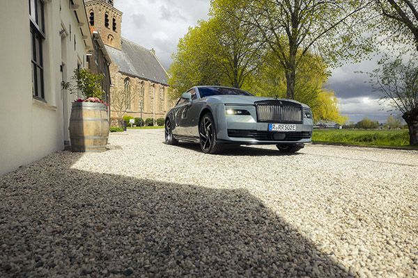 Gereden: Rolls-Royce Spectre Black Badge