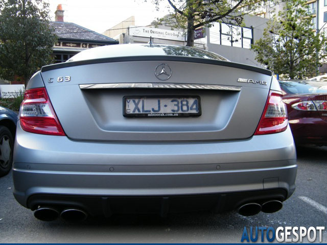 Gespot: Mercedes- Benz C 63 AMG Edition 63