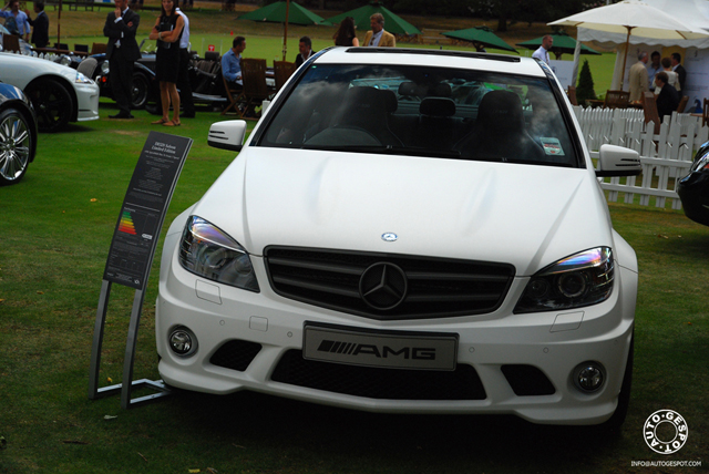 Salon Privé: Mercedes-Benz C 63 AMG DR520