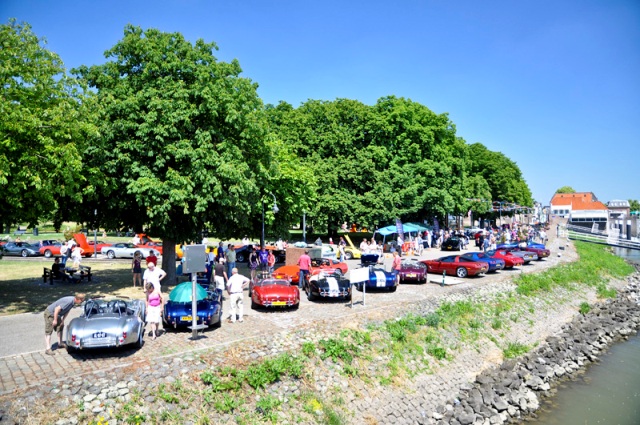 Corvettes ontmoeten Cobra's in Gorinchem
