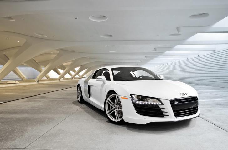 Audi R8-reeks krijgt in 2012 meer power en een facelift