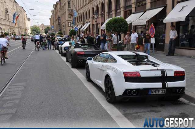 Combo: Lamborghini Aventador LP700-4 inclusief meer Italiaanse stieren!