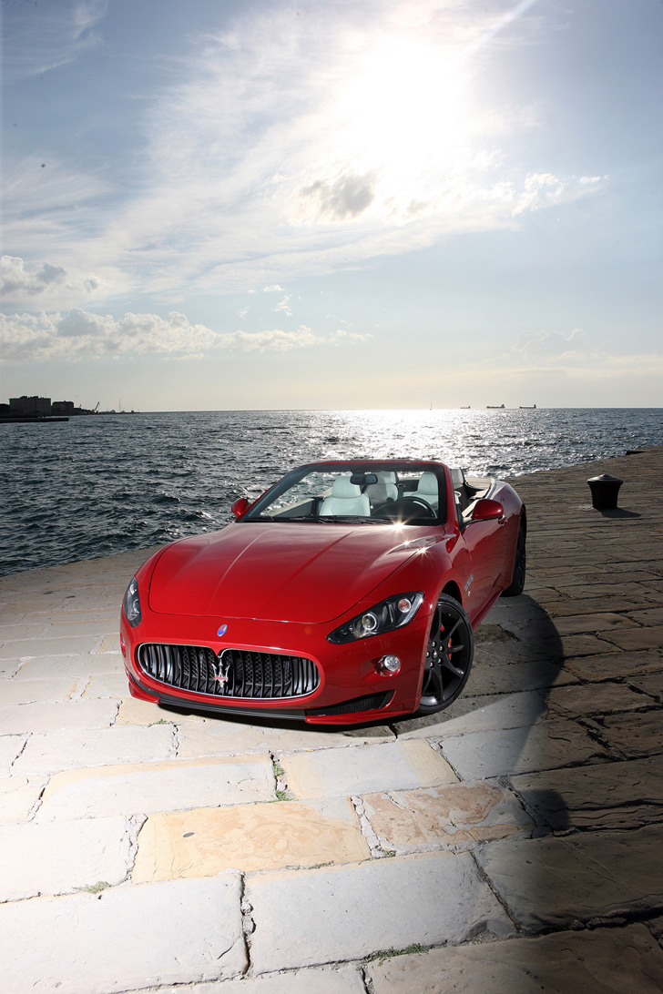 Maserati GranCabrio Sport nu te verkrijgen!