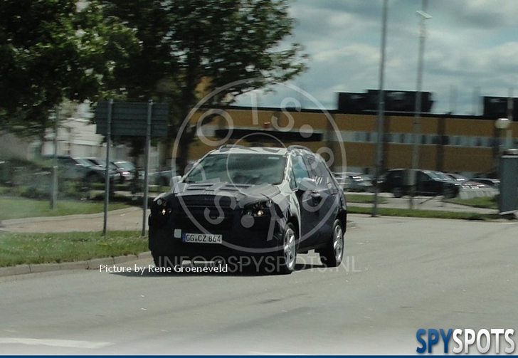 Spyspot: de compacte SUV van Opel