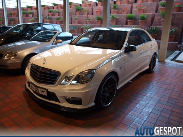 Tuning topspot: Mercedes-Benz Vorsteiner V6E 2010