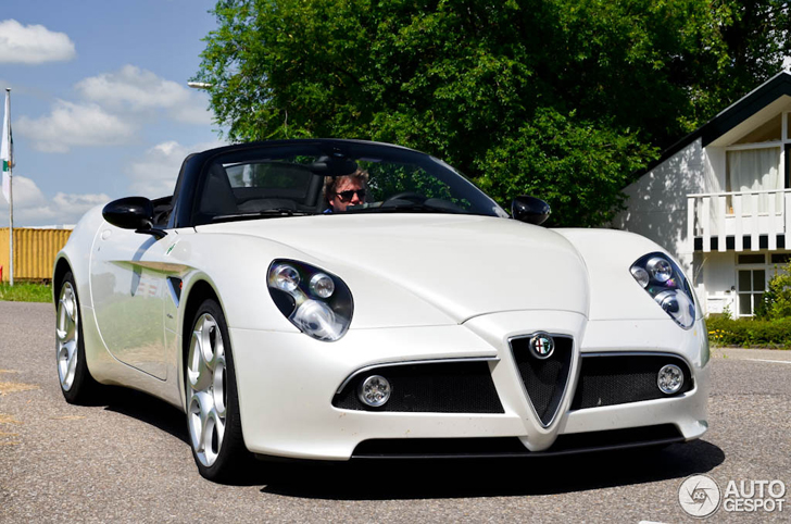 Spot van de dag: Alfa Romeo 8C Competizione Spider