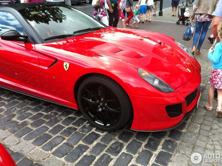 Spot van de dag: Ferrari 599 GTO maal twee!