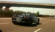 Spyvideo: three copies of the Porsche 918 Spyder on the highway