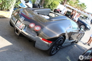 Un super topspot : une Veyron 16.4 Grand Sport Grey Carbon