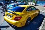 Strange sighting: yellow Mercedes-Benz C 63 AMG Coupé Black Series