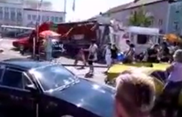 De Tomaso rijdt op mensen in tijdens evenement!