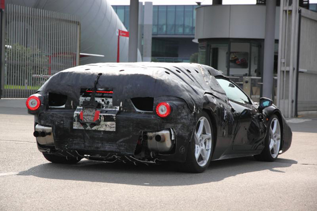 Ferrari Enzo opvolger met minder camouflage gespot!