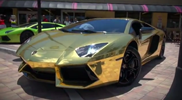 Une Lamborghini Aventador LP700-4 dorée, ça en jette plus qu'une bague en or