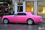 Strange sighting: pink Rolls-Royce Phantom Coupé