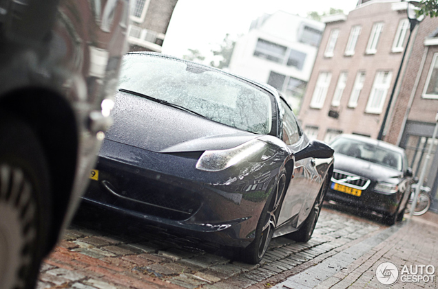 Spot van de dag: stijlvolle Ferrari 458 Spider