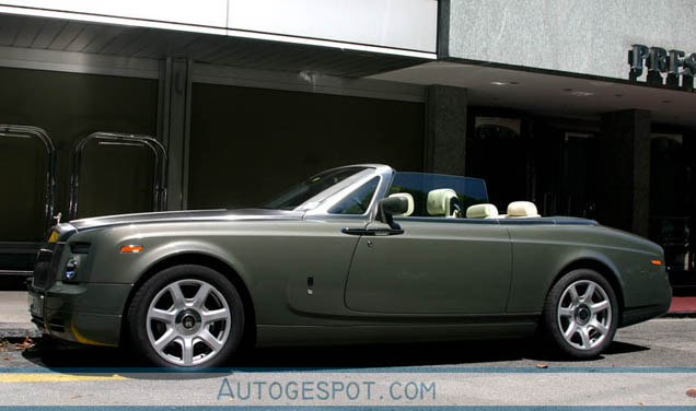 Alle kleuren van de regenboog: Rolls-Royce Phantom Drophead Coupé 