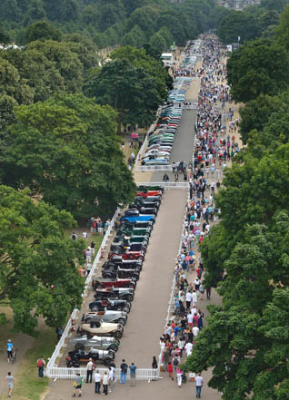 Aston Martin viert 100-jarig bestaan in stijl