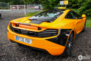 Autocollants noirs font la McLaren MP4-12C