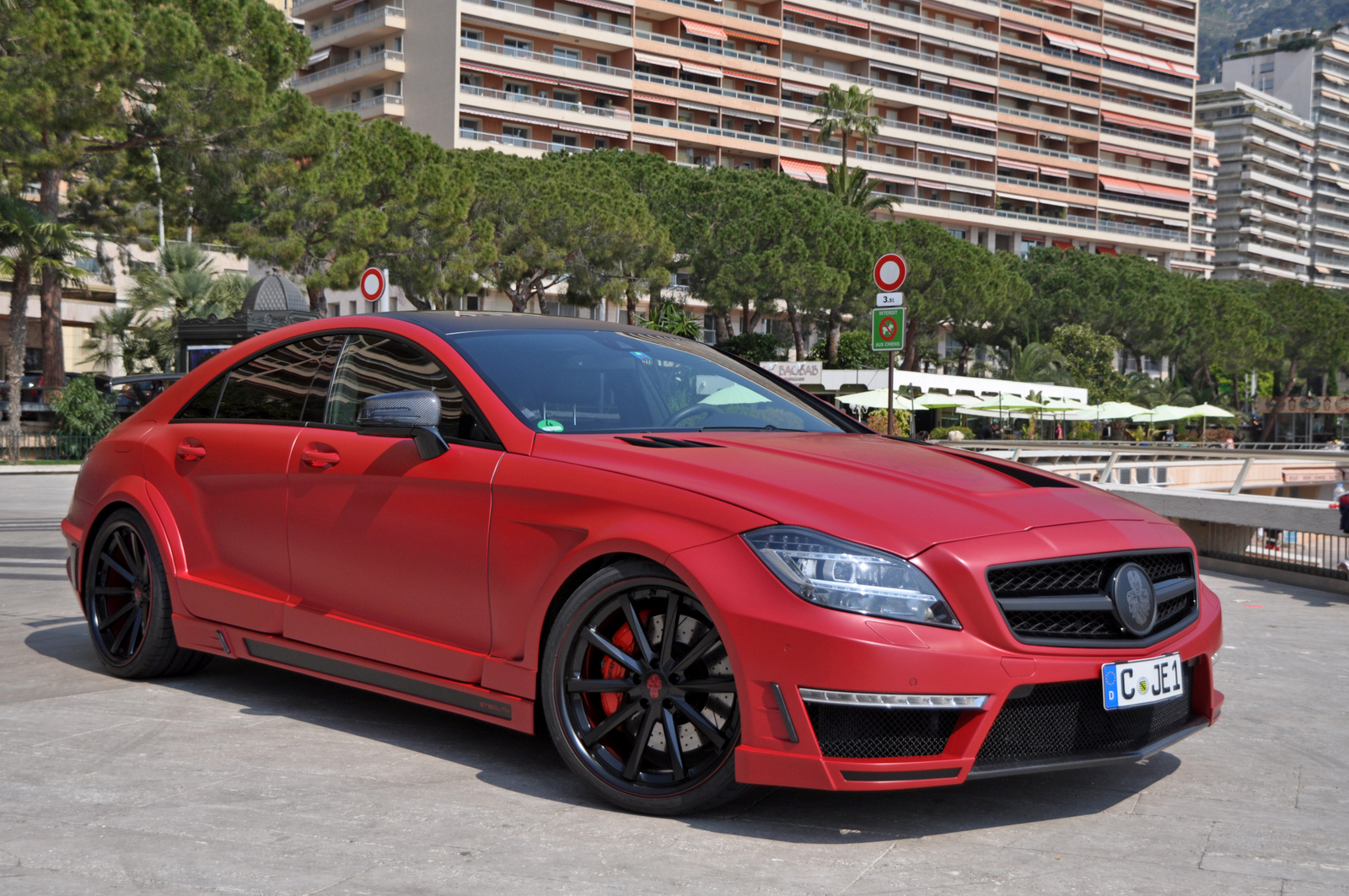 German Special Customs brengt Mercedes-Benz CLS63 AMG "Stealth" Sonder