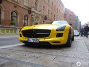 Beau jaune pour la Mercedes-Benz SLS AMG
