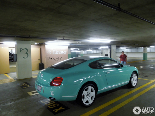 Bentley Continental GT is match met parkeergarage 